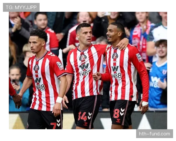 英超新赛季前瞻：豪门豪掷引援，黑马崛起成焦点