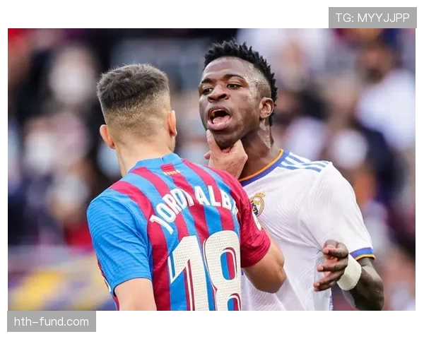 维尼修斯技术动作分析：如何在场上创造机会与突破对手的表现解析