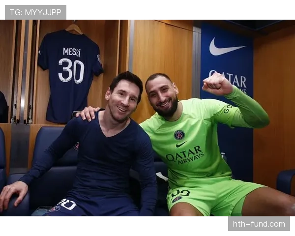 埃琳·安德森晒更衣间，衣服标签比我银行卡账单还厚